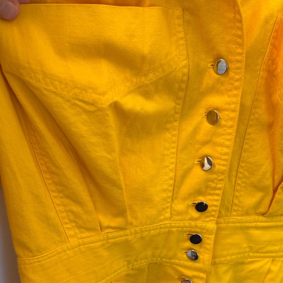 True Vintage 💛⚠️ 80s Yellow Button-Up Belted Dress - Picture 6 of 10